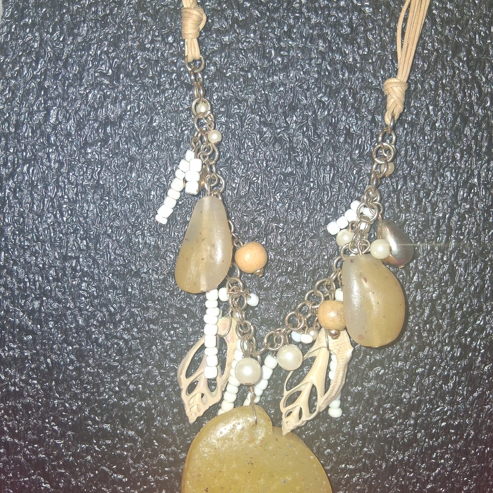 Chic Bohemian Necklace with Gold and White Beads